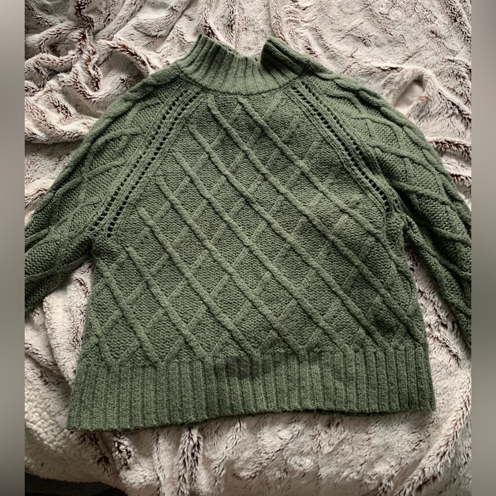 American Eagle mock neck sweater